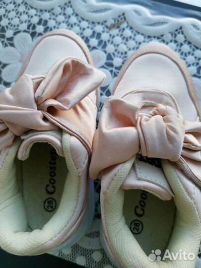 Кроссовки новые для девочки