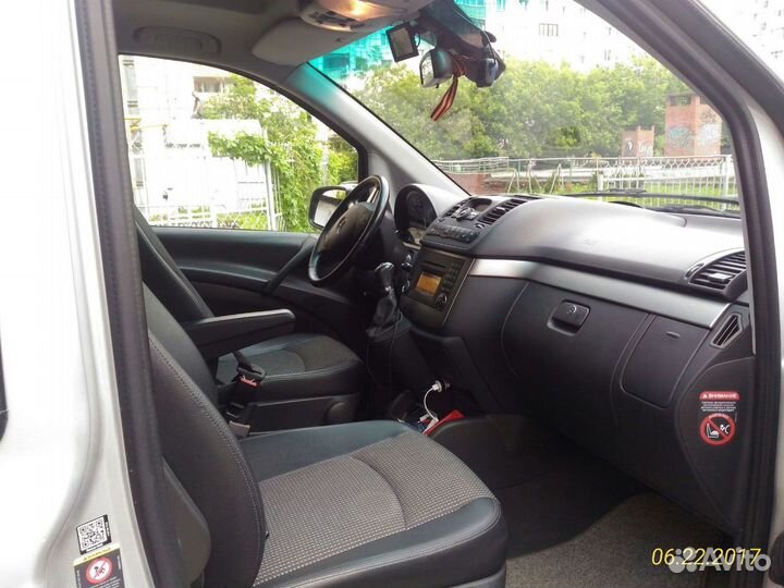 Микроавтобус, минивэн Mercedes Viano