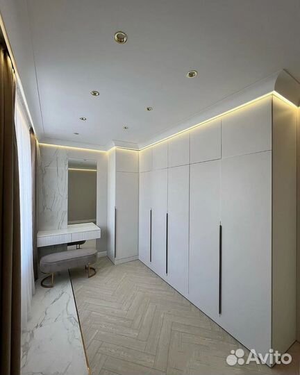 Шкаф распашной с фрезеровкой