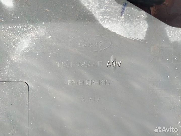 Накладка боковины левой Ford Transit 2.2