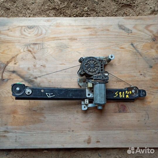 Стеклоподъёмник Volvo S80