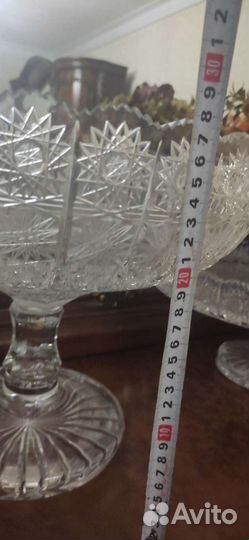 Большая хрустальная ваза