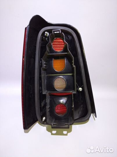 Фонарь VW Golf III 09/93-04/99 задний правый