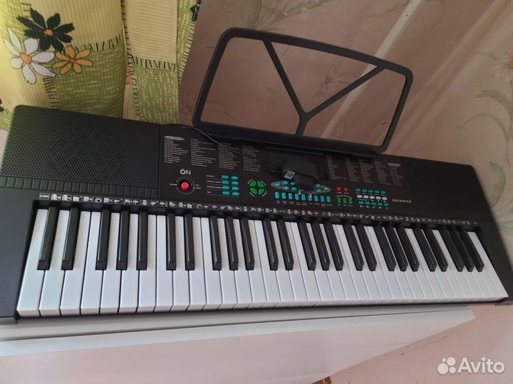 Синтезатор Advanced 61 клавиша