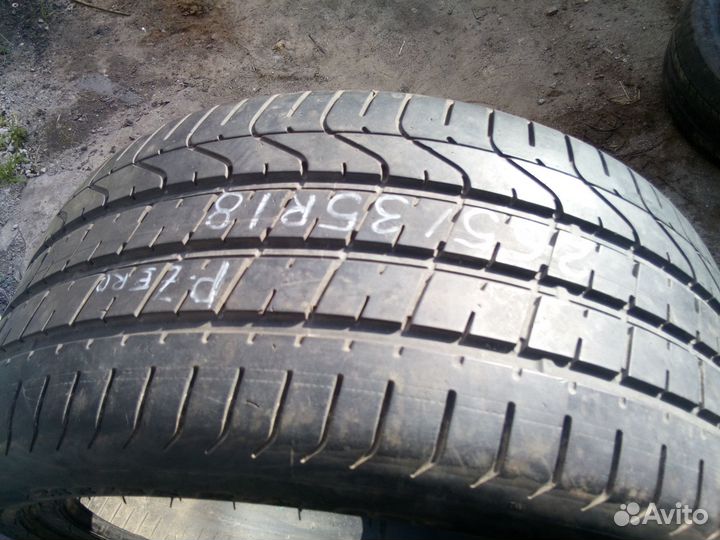 Pirelli P Zero 265/35 R18