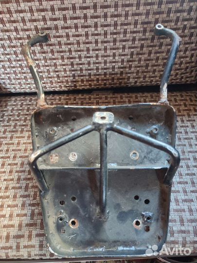 Багажник на скутер/мопед