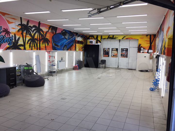 Гараж, > 30 м²