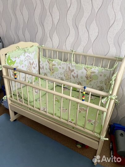 Детская кроватка