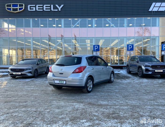 Nissan Tiida 1.6 AT, 2008, 195 118 км