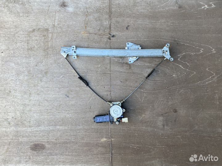 Стеклоподъемник передний правый Pajero 2