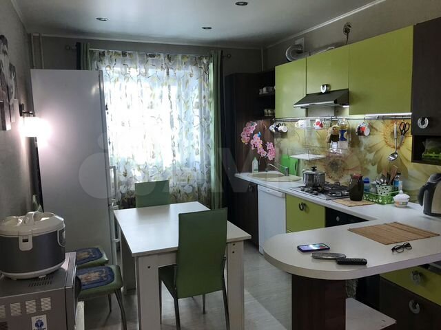 2-к. квартира, 71,2 м², 1/3 эт.