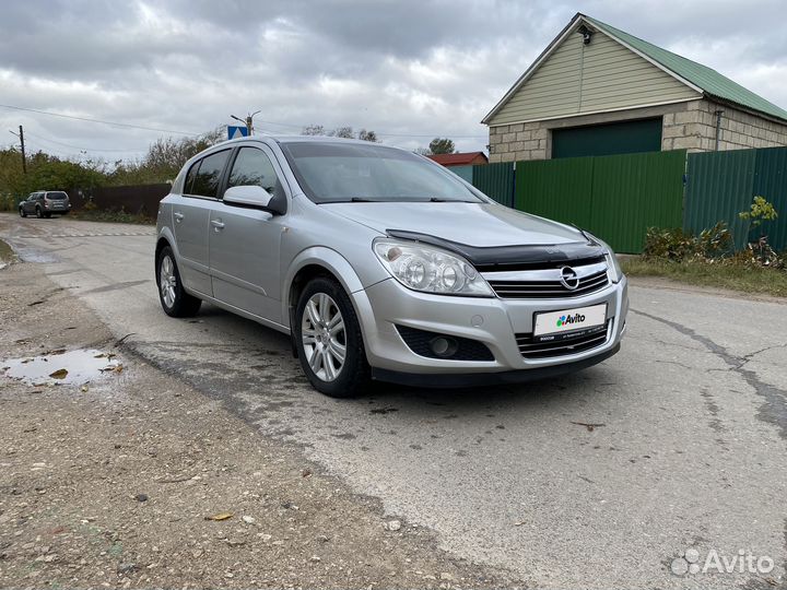 Opel Astra 1.6 МТ, 2008, 195 000 км