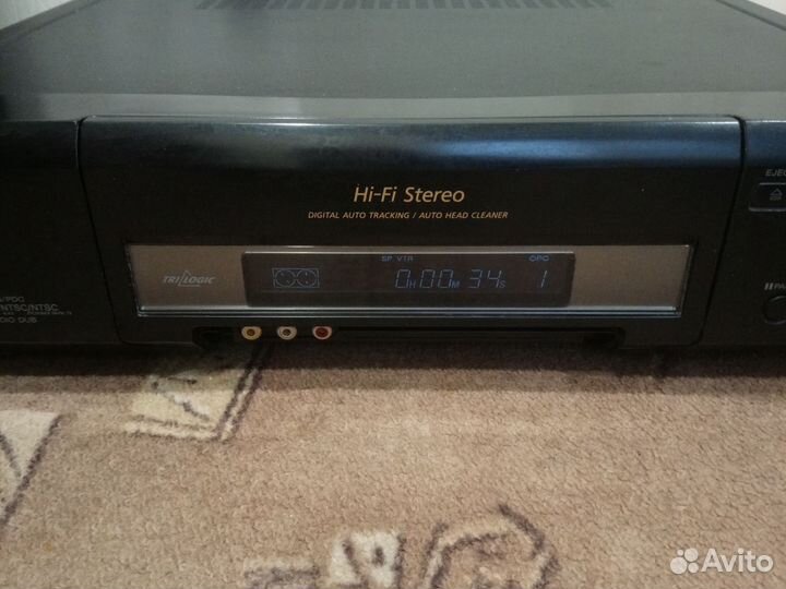 Видеомагнитофон sony E-800EE