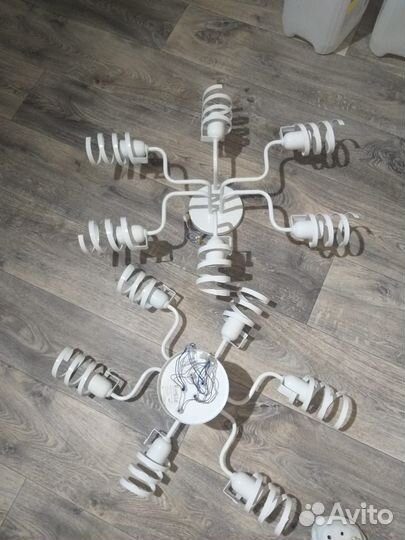 Две люстры 2 шт