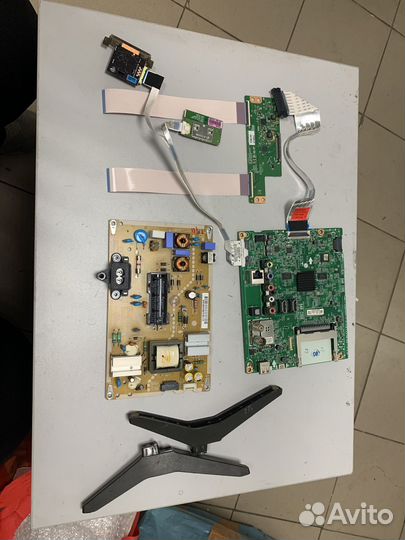 Телевизор LG 43uj630v в разборе