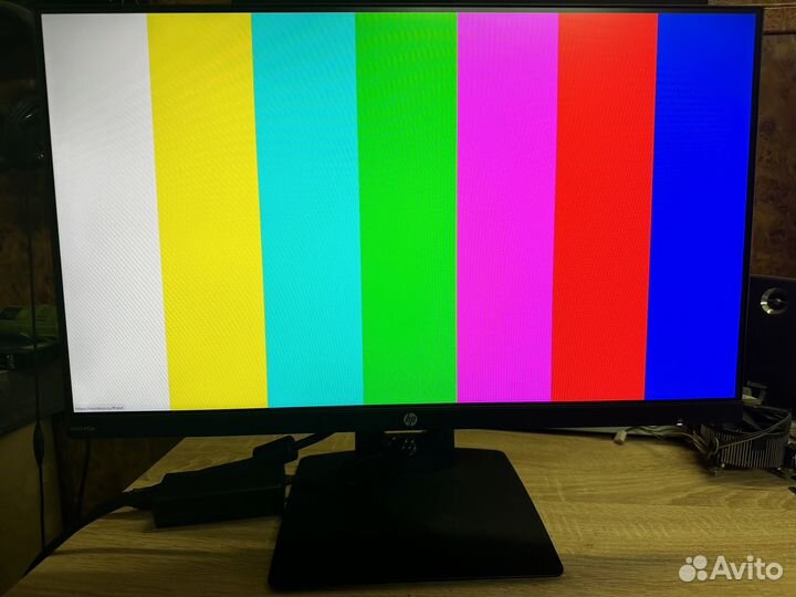 Проф. безрамочный IPS монитор 24