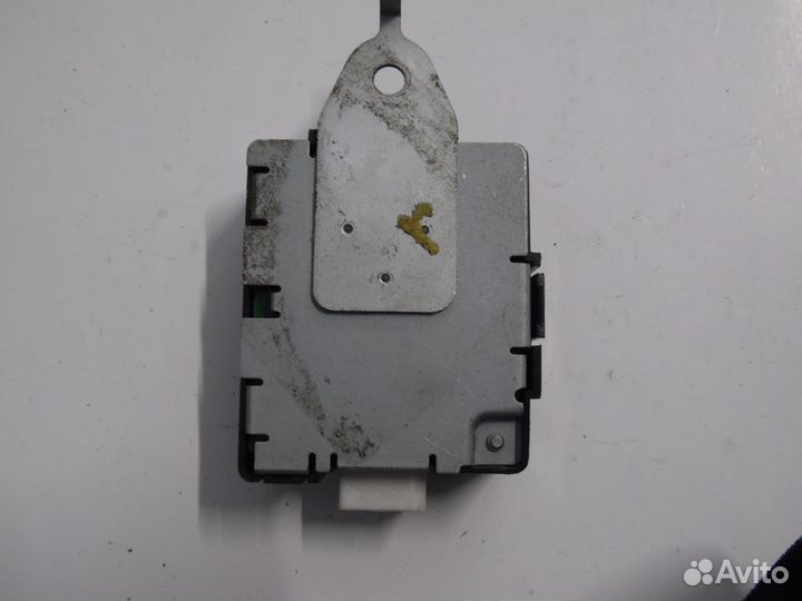 Блок управления крышкой багажника Лексус рх 300