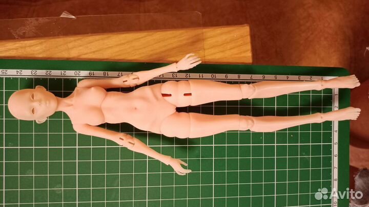 Шарнирная кукла бжд