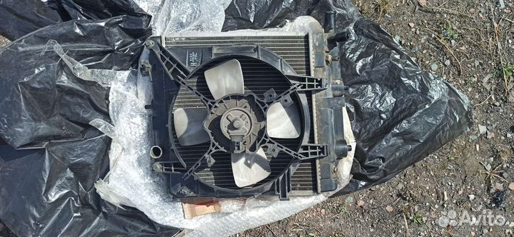 Радиатор mazda demio
