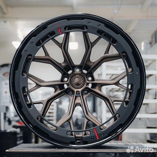 Кованые диски GT Forged R22 на Mercedes G - Class