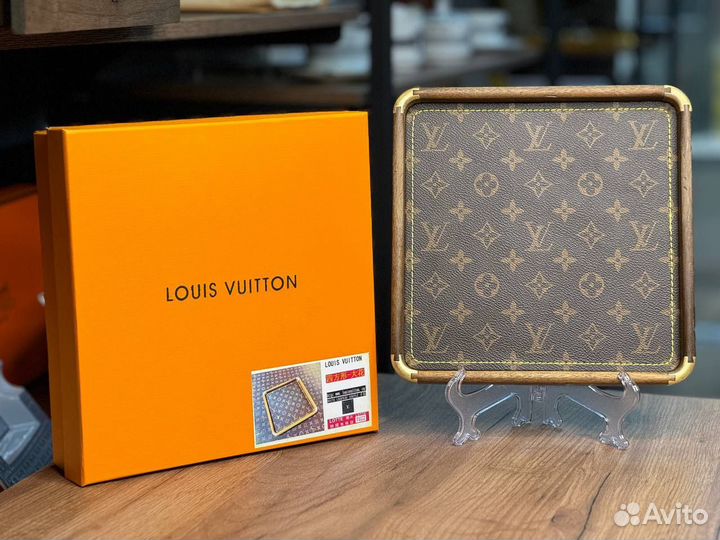 Поднос Louis Vuitton