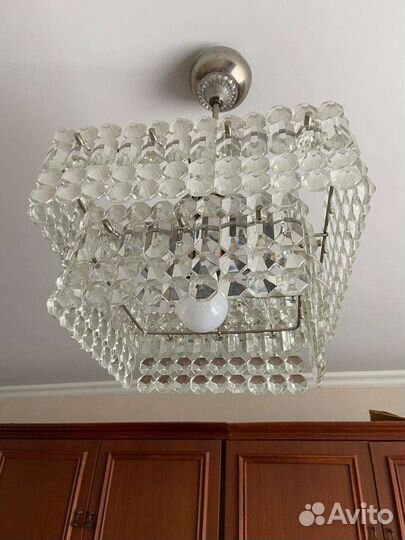 Хрустальная люстра