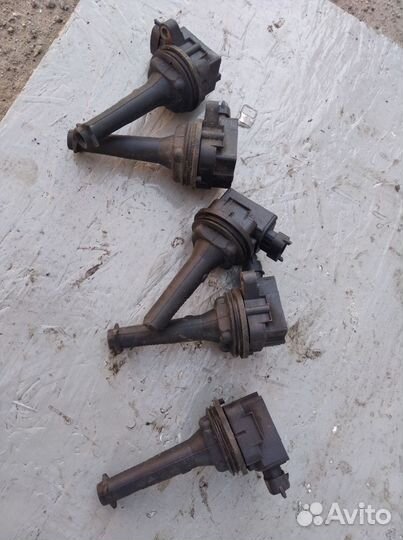 Катушка зажигания Вольво S60 2.4