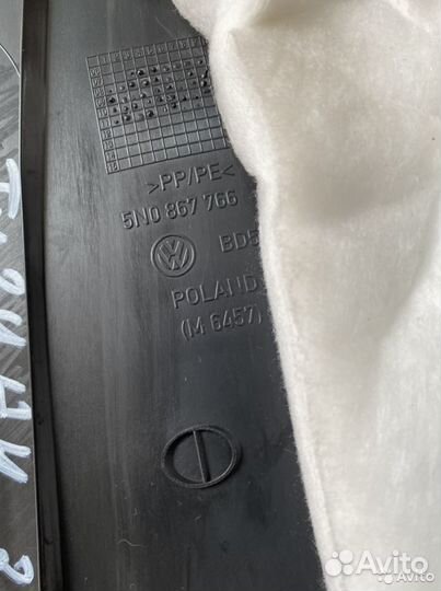 Обшивка стойки задняя правая Volkswagen Tiguan