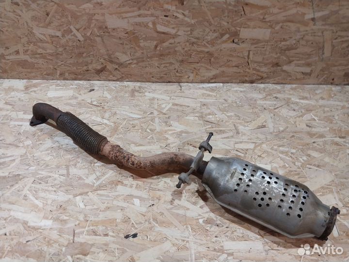 Приемная труба Hyundai Sonata 4 EF с катализатором