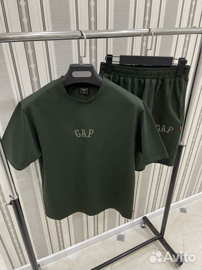 Костюм шорты и футболка GAP