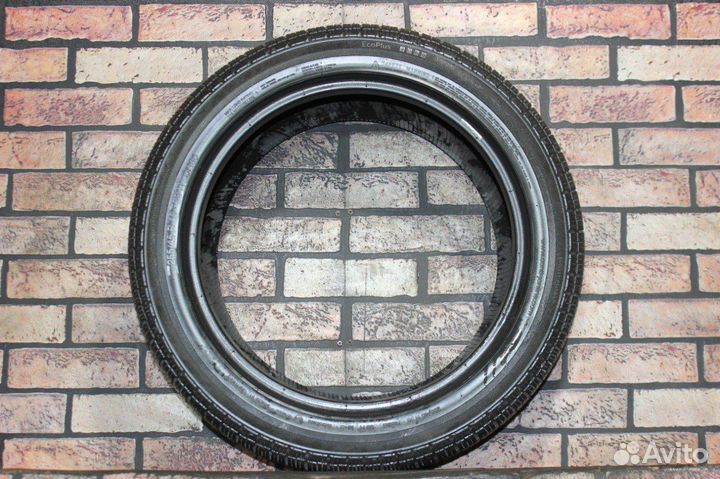 Continental ContiTouringContact 255/45 R18