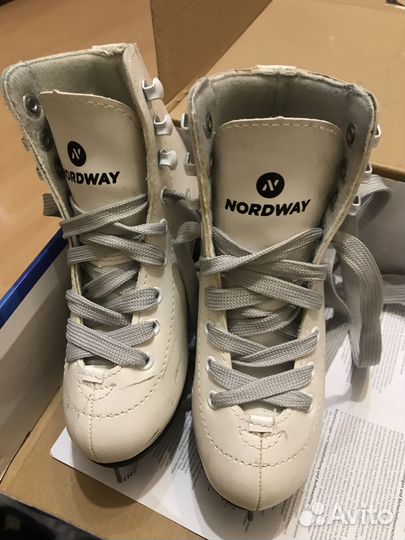 Фигурные коньки 28р