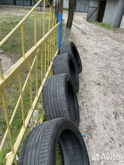 Michelin Pilot Sport 4 SUV 285/40 R21