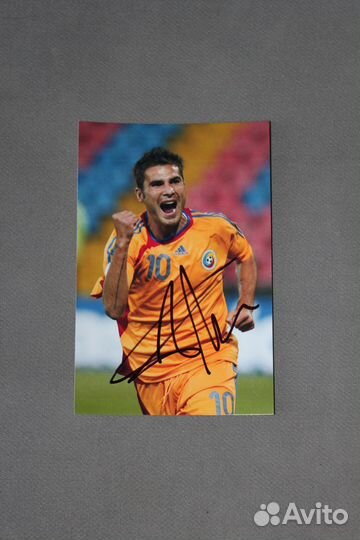 Автограф Адриана Муту