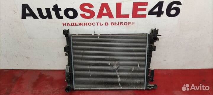 Радиатор охлаждения Renault Logan 2