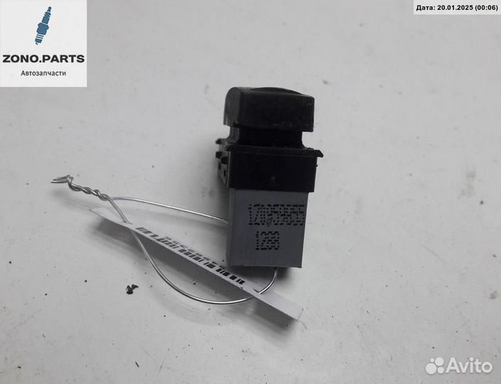 Кнопка стеклоподъемника заднего левого 1z0959855 на Skoda Octavia mk2 (A5)