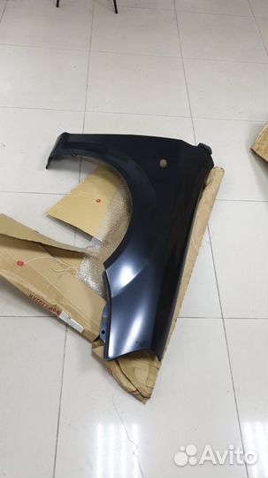 Lacetti sedan 03- Крыло прав с отв для повторителя