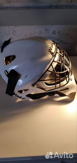 Шлем хоккейного вратаря