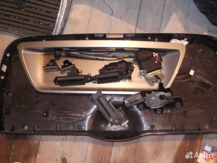 Мерседес W203 универсал элементы крышки багажника