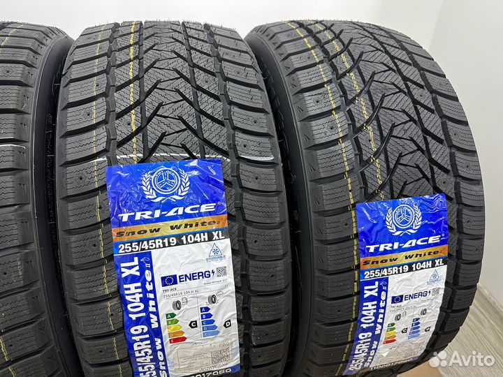 Tri Ace Snow White II 285/60 R18 120H