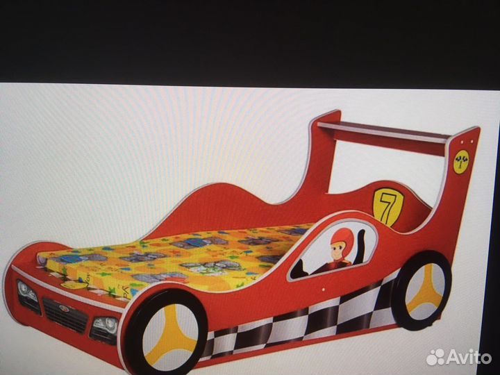 Детская кровать машина с матрасом