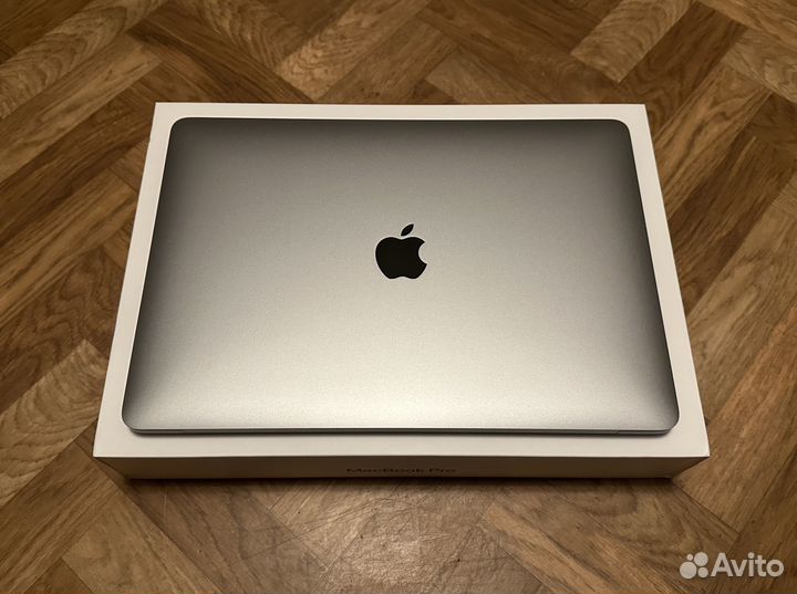 MacBook Pro M2 Space Gray 8GB/256GB, 145 циклов