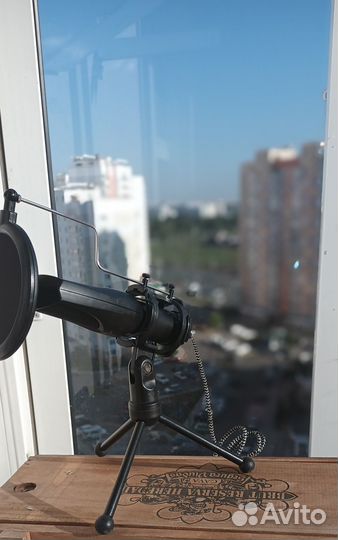 Микрофон Trust GXT 232 Mantis