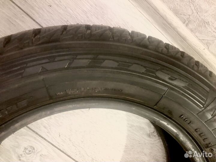 Nitto Therma Spike 185/65 R15