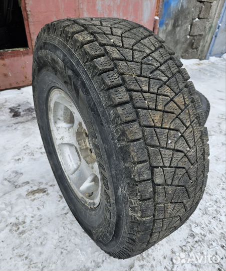 Bridgestone Blizzak DM-Z3 285/75 R16 116Q