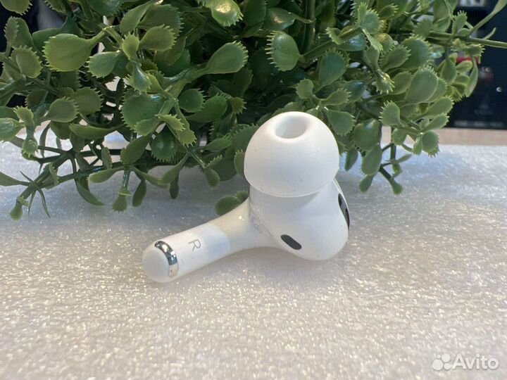 Наушник правый Airpods Pro 1