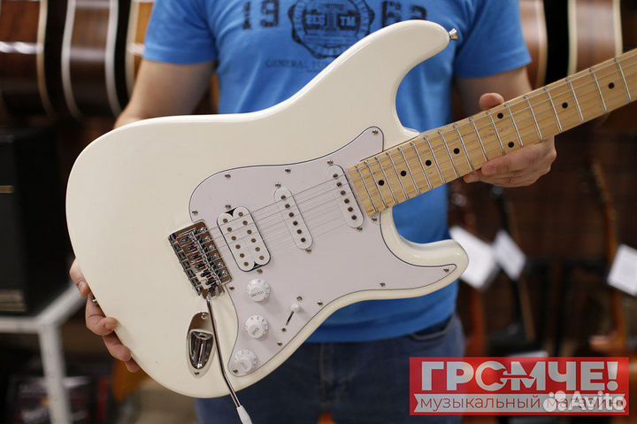Электрогитара стратокастер Fabio st200 White