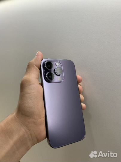 Телефон iPhone 14 pro