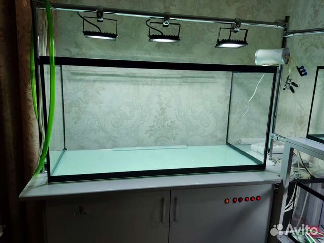 Аквариум с тумбой
