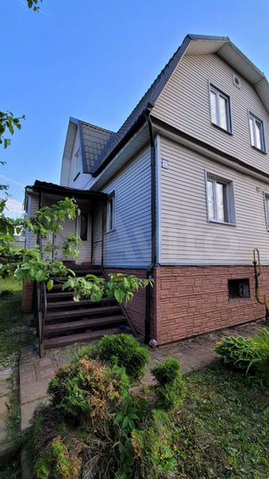 Дом 221 м² на участке 6 сот.